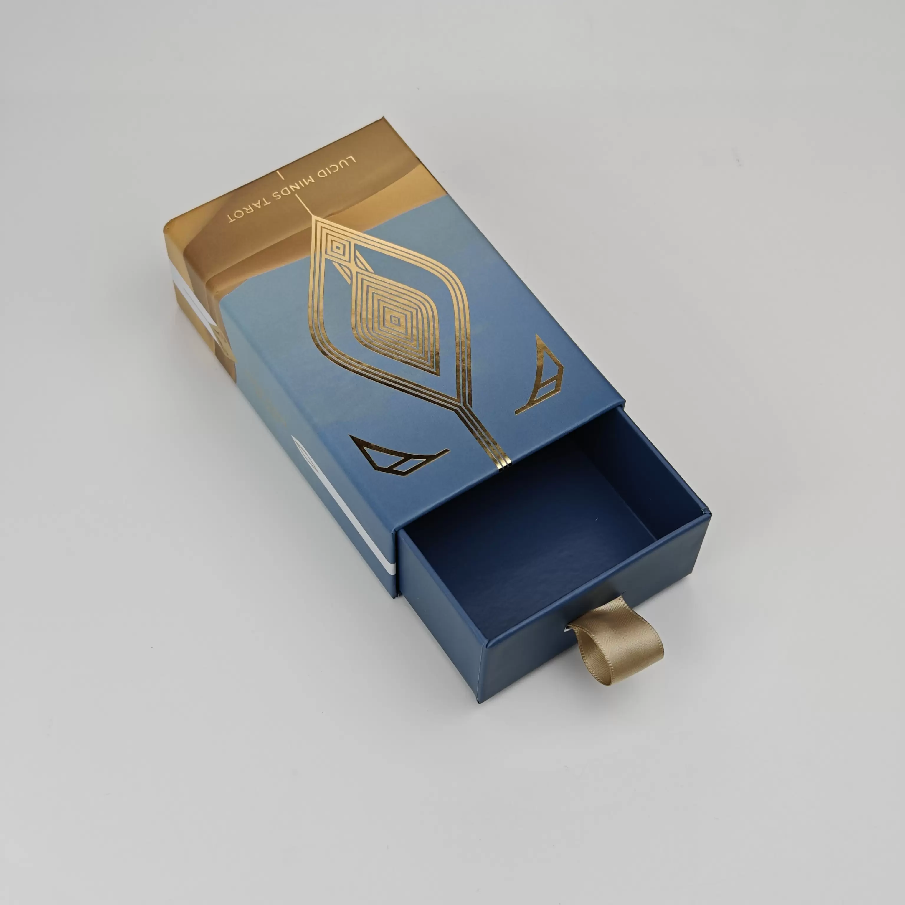 Caixas de presente com gaveta de papelão