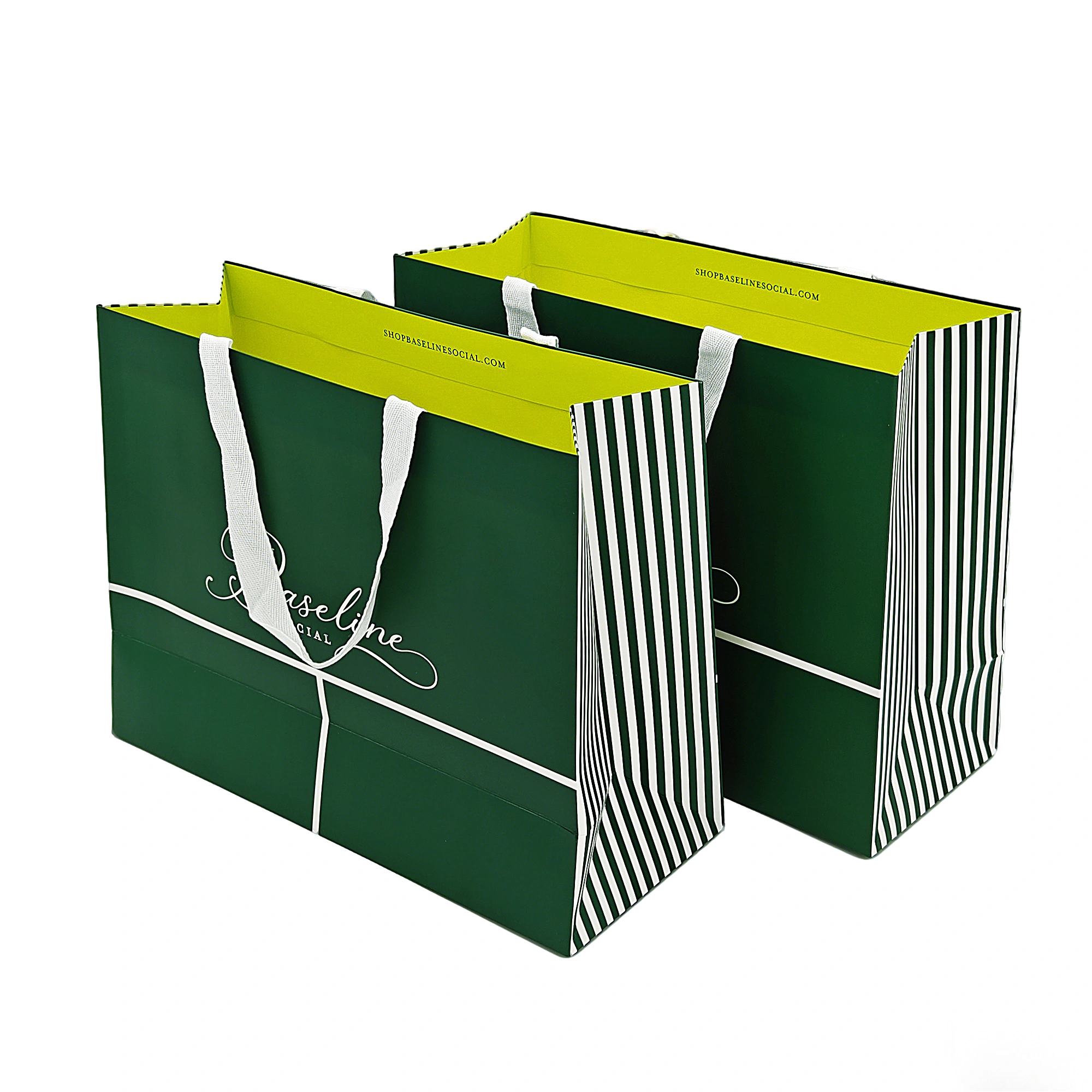 Sacolas de papel com alças de tecido