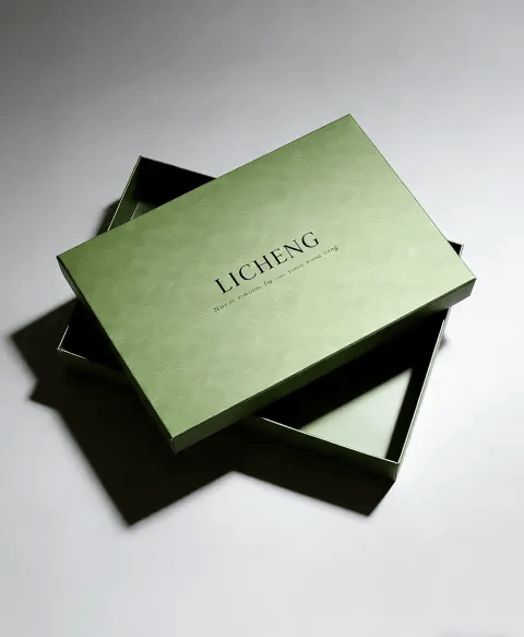 Caixa com tampa e base